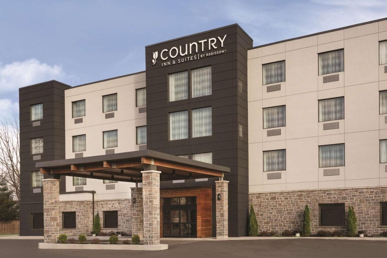 Country Inn & Suites By Radisson, Belleville, On Экстерьер фото