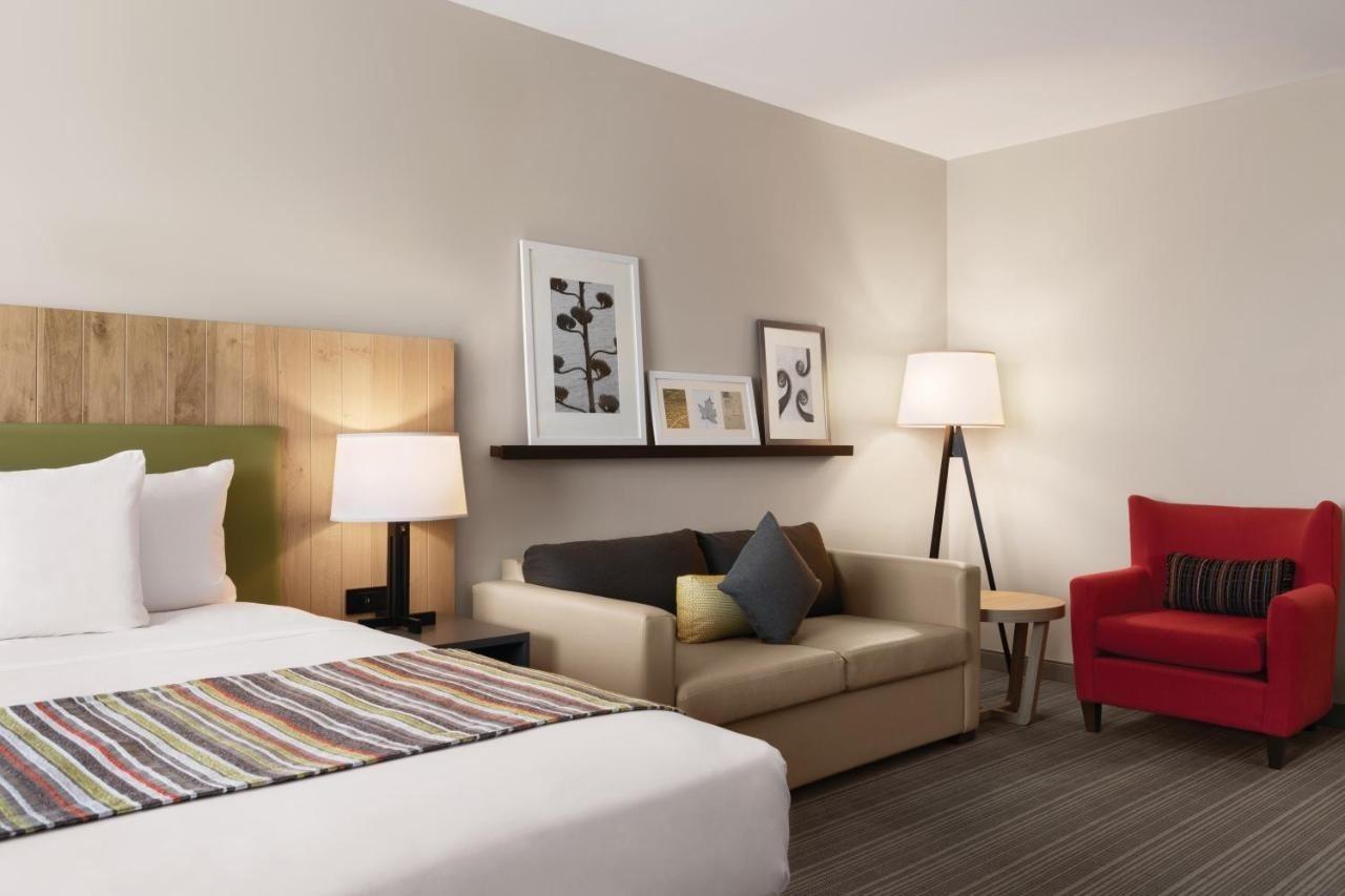 Country Inn & Suites By Radisson, Belleville, On Экстерьер фото