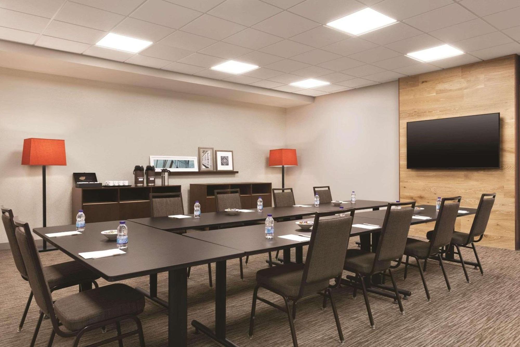 Country Inn & Suites By Radisson, Belleville, On Экстерьер фото
