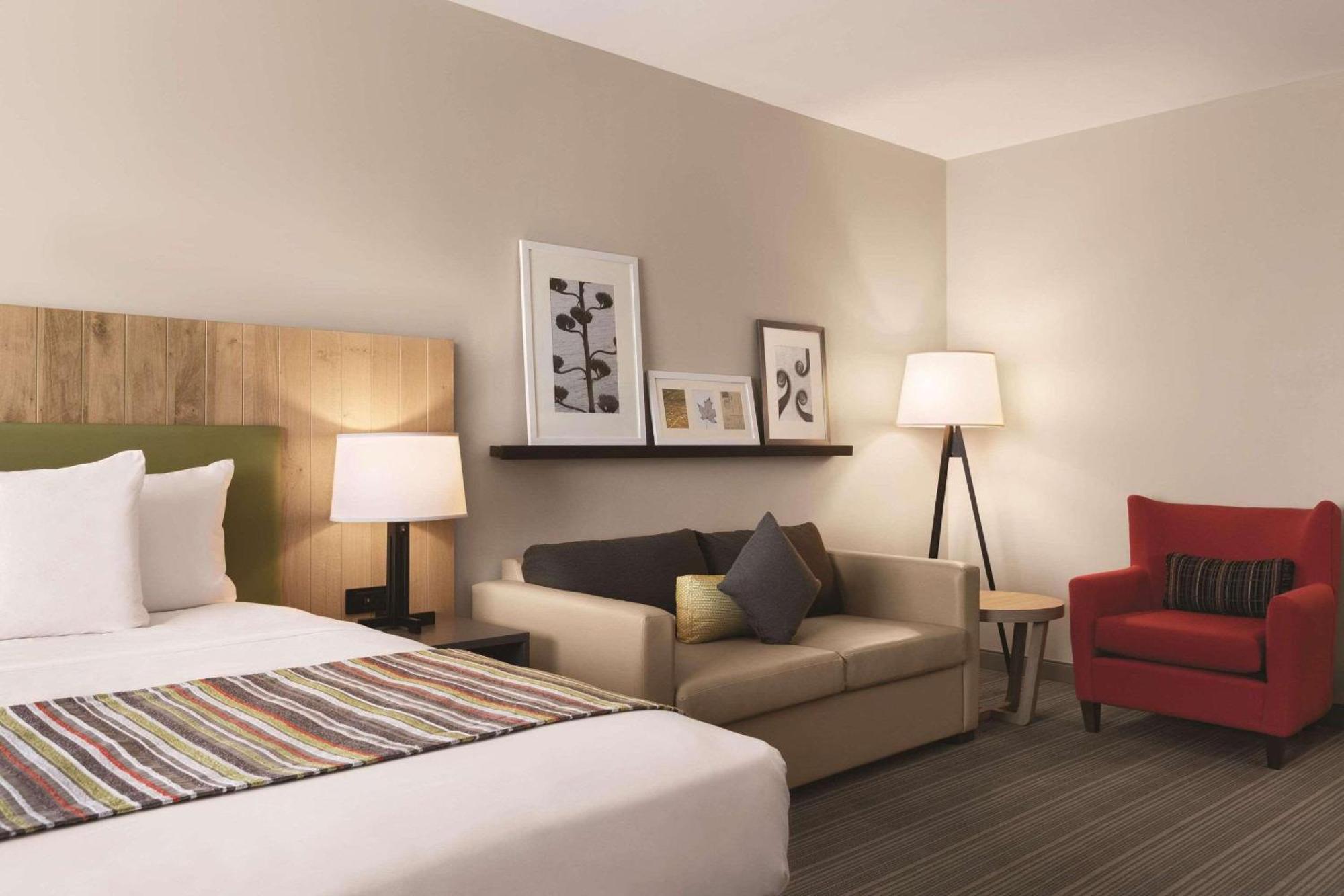 Country Inn & Suites By Radisson, Belleville, On Экстерьер фото