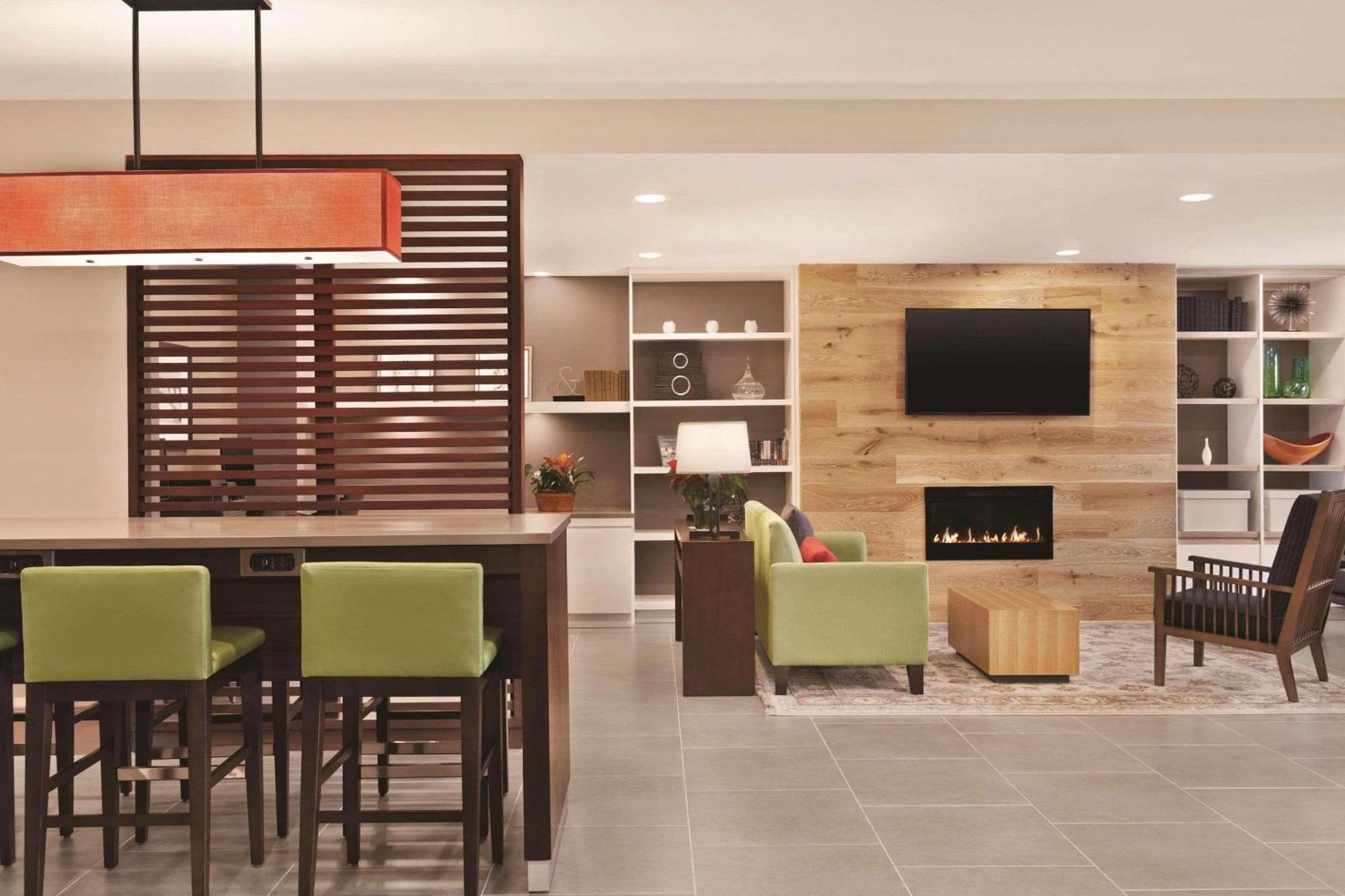Country Inn & Suites By Radisson, Belleville, On Экстерьер фото