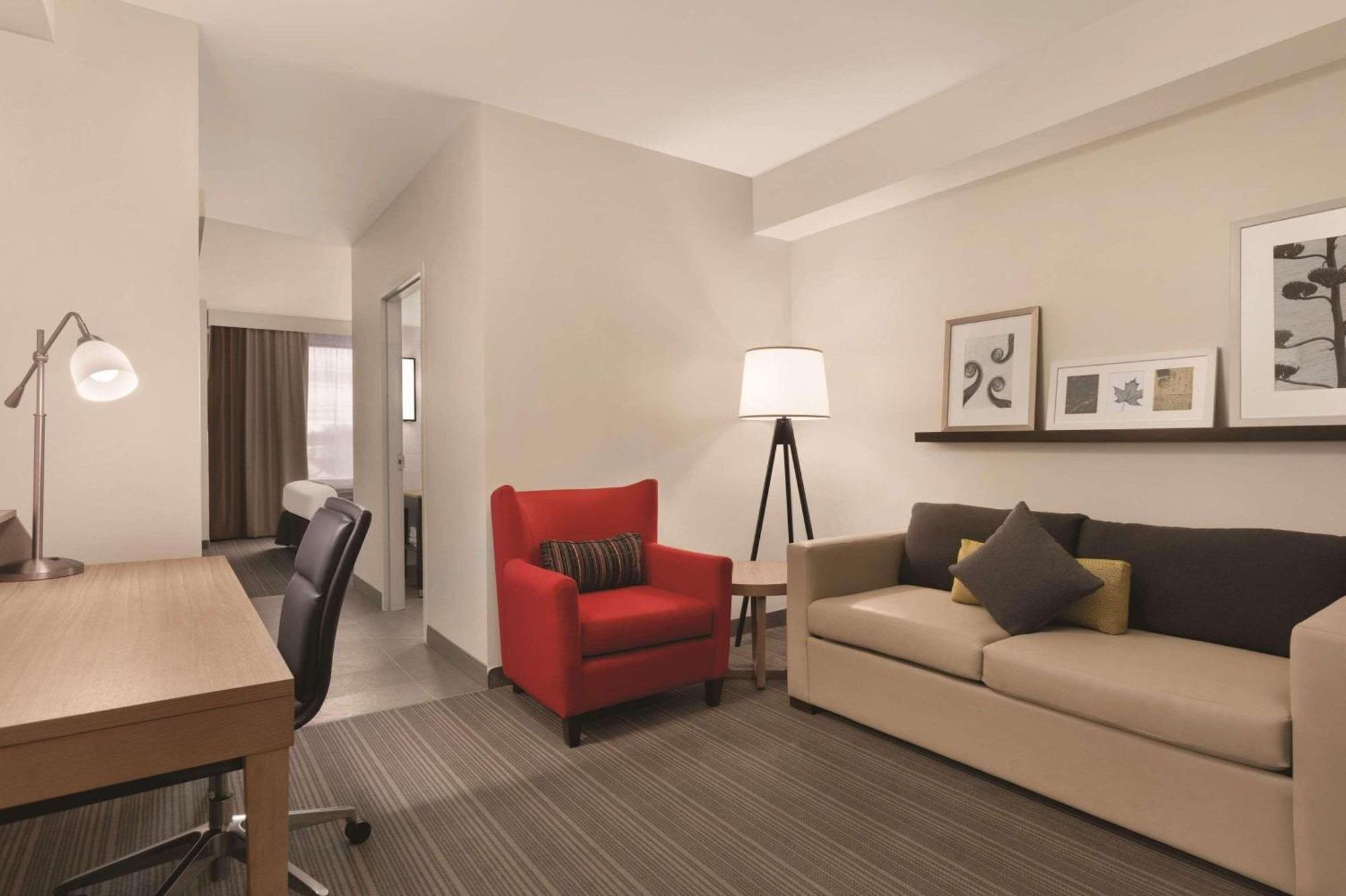 Country Inn & Suites By Radisson, Belleville, On Экстерьер фото