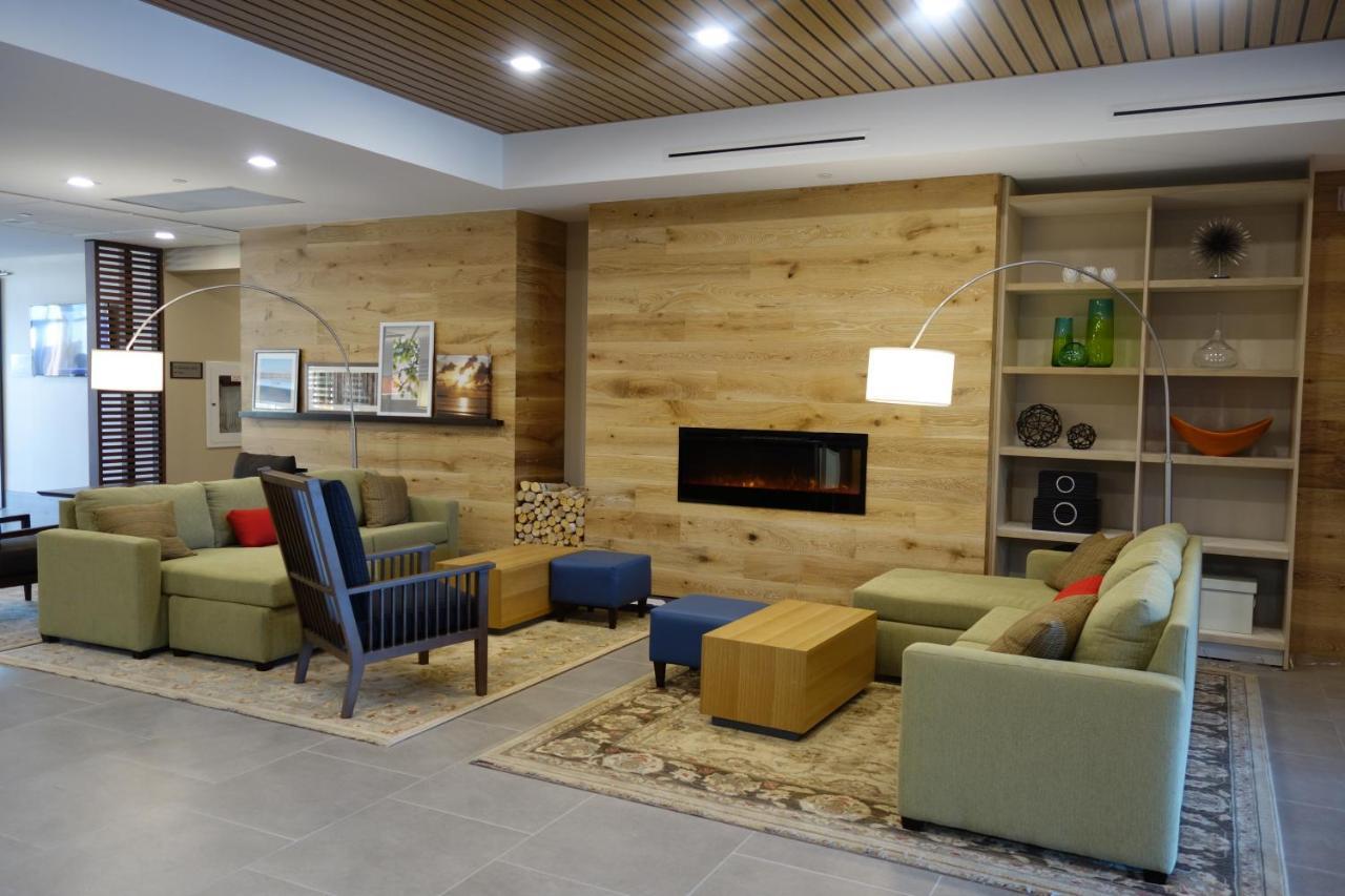 Country Inn & Suites By Radisson, Belleville, On Экстерьер фото